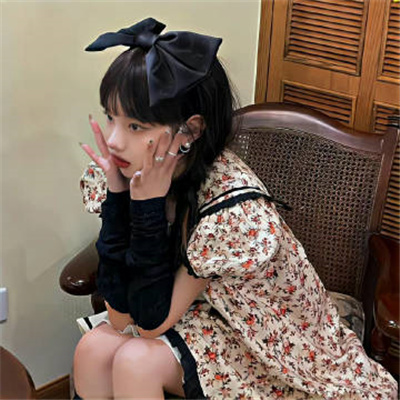 格爾木陪游女孩保險經紀人閔蔍