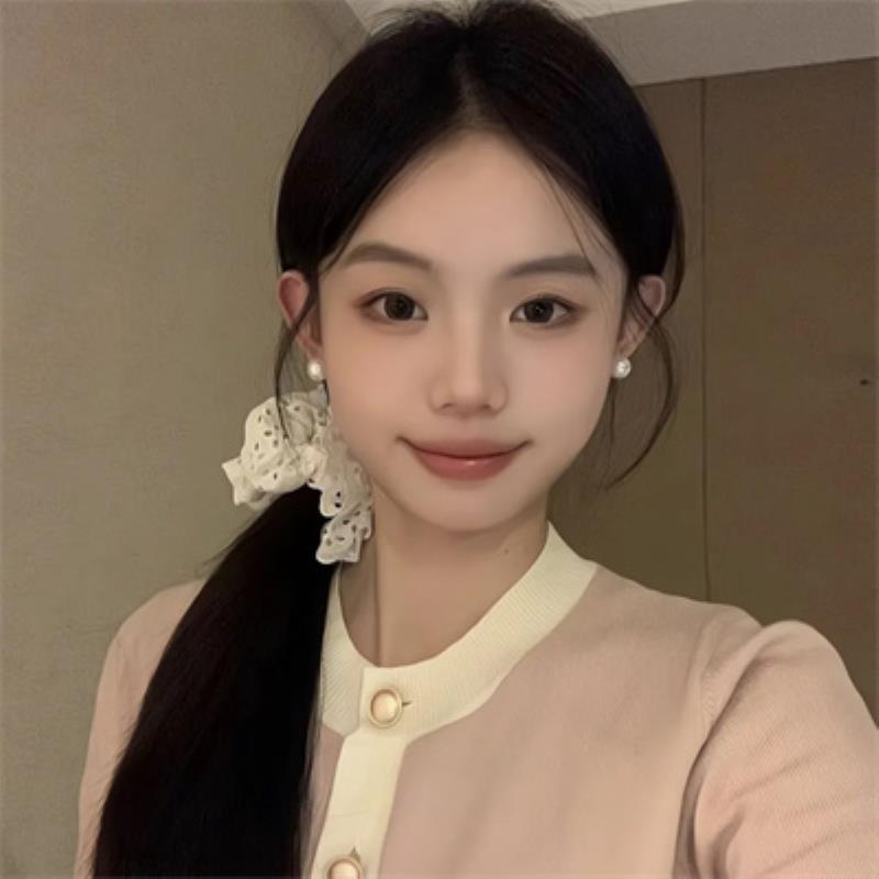 深圳私人伴游女孩在校生可若