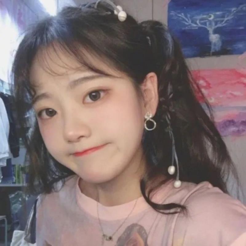 紅河結(jié)伴旅游大長腿空姐宮勤嘉