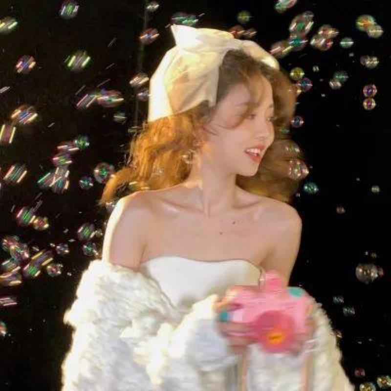 株洲陪玩伴游學生揭琳琳