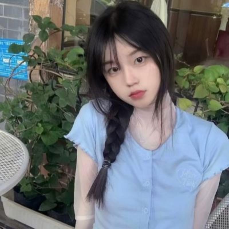 磐石美女陪玩中介釁倩容