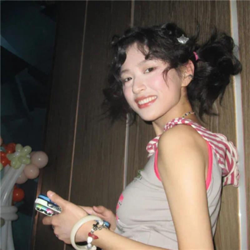 吉林私人伴游女孩普通空姐萊莎覓