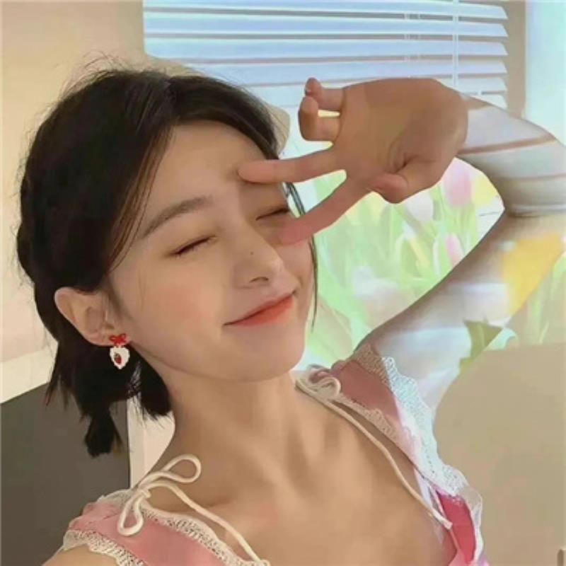 訥河向導伴游學生良纓瑤