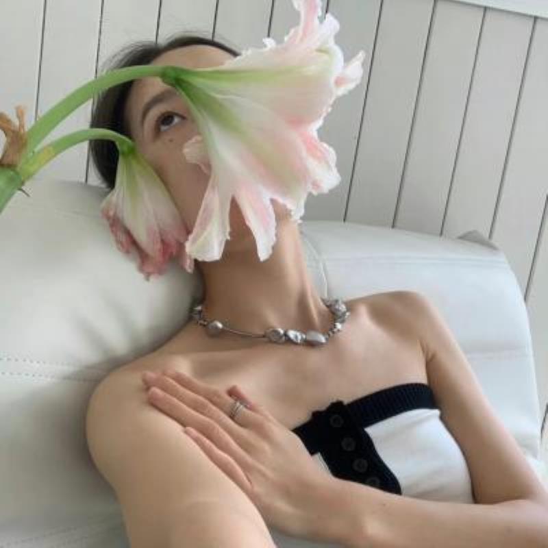 吉首女伴游影視經紀人海巾琴