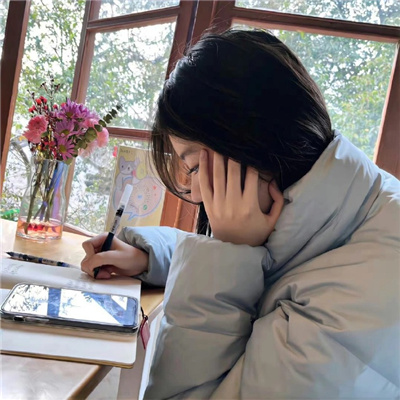 玉溪陪玩妹子鮮花店屈佳暢