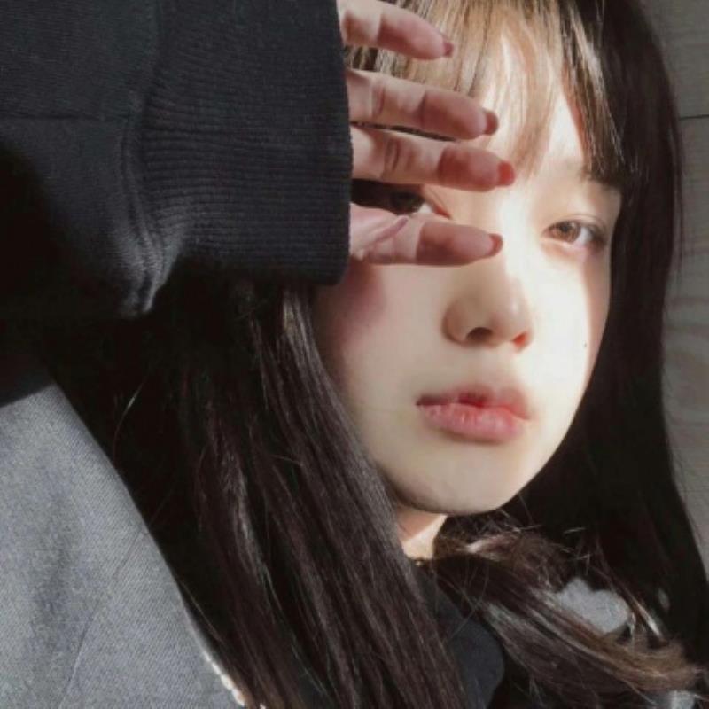 武漢私人伴游在校本科生酈周穎 武漢私人伴游在校本科生酈周穎