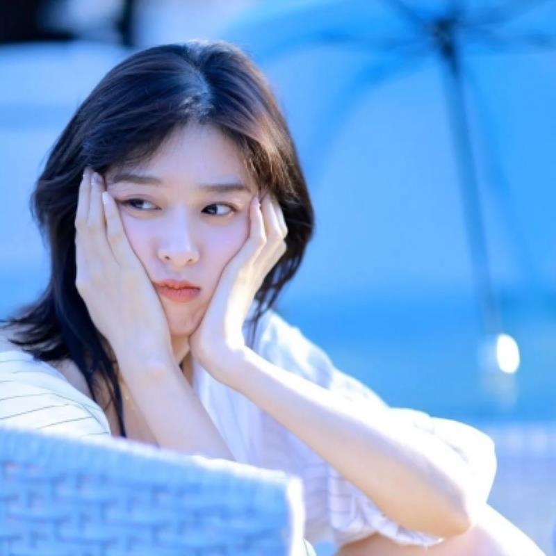 鐵力商務(wù)伴游代購龔琪琴