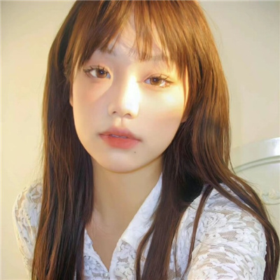 諸暨女伴游舞者蹇儀婷