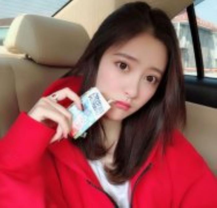 私人導(dǎo)游鄭媛媛老師模特伴游兼職2020-04-15