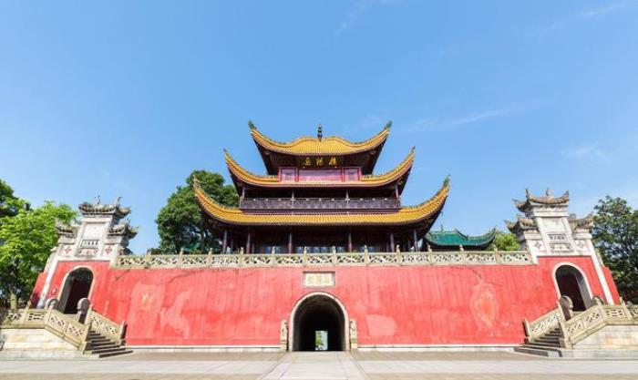 中國著名的四大名樓，迄今都已千年，而北方僅此一座！