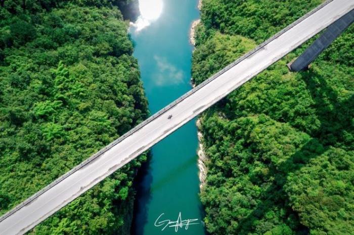 最美的風景,永遠在路上!適合春天出發的5條自駕路線,出發吧! 最美的風景,永遠在路上!適合春天出發的5條自駕路線,出發吧!