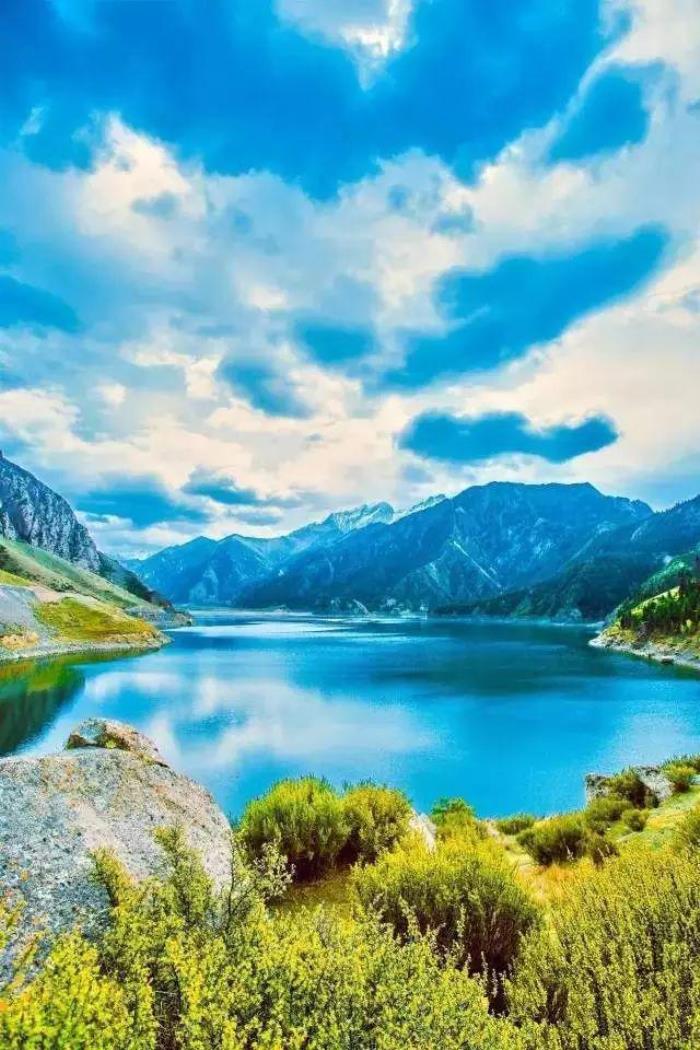 去新疆,看世界的風(fēng)景 去新疆,看世界的風(fēng)景