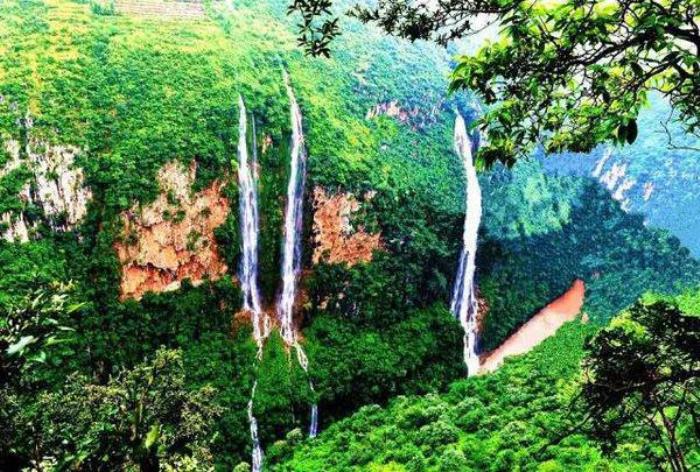 在云南世界最高橋上,看亞洲落差最大的瀑布,會(huì)有多震撼!