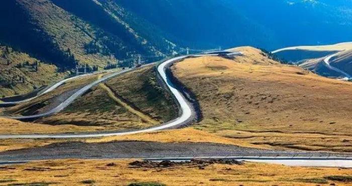 去新疆,看世界的風(fēng)景 去新疆,看世界的風(fēng)景