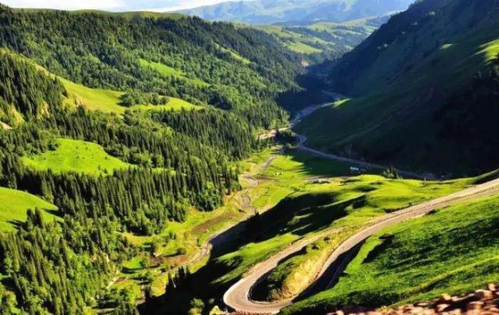 去新疆,看世界的風(fēng)景 去新疆,看世界的風(fēng)景