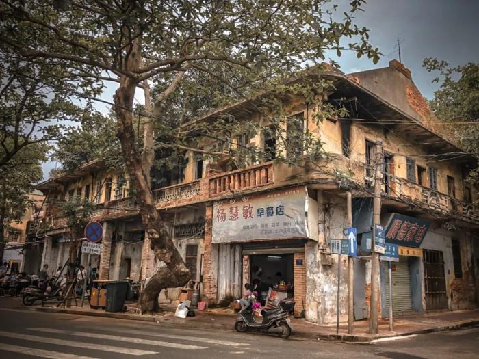 中國最能媲美三亞的城市 太湛藍了 中國最能媲美三亞的城市 太湛藍了