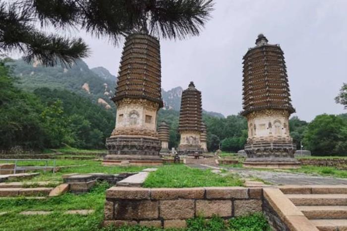 銀山塔林風(fēng)景區(qū)現(xiàn)在開放嗎 銀山塔林風(fēng)景區(qū)現(xiàn)在開放嗎