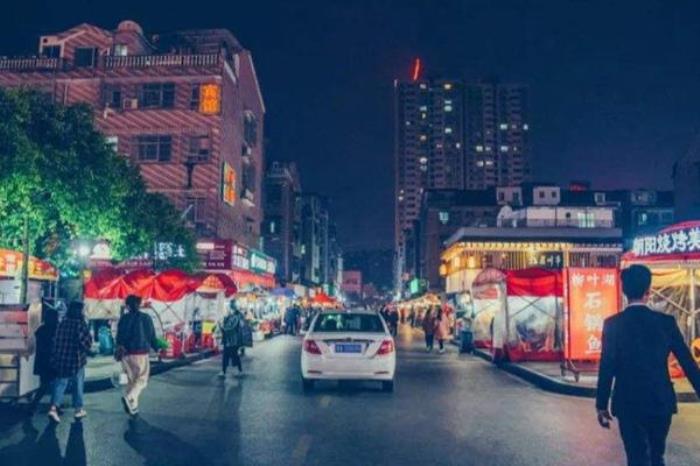 長沙網紅打卡地美食街 長沙小吃街攻略