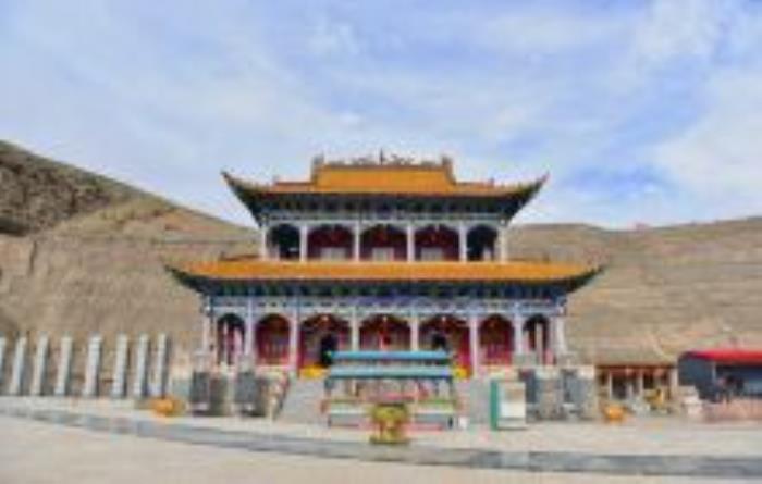 無極龍鳳宮青海景點