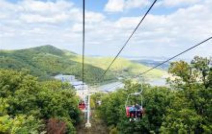 蓮花山巴圖魯樂園吉林景點