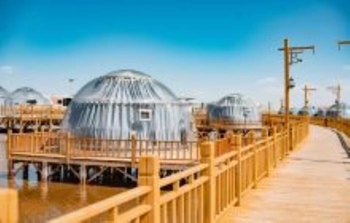 茶卡鹽湖星空泡泡屋青海景點