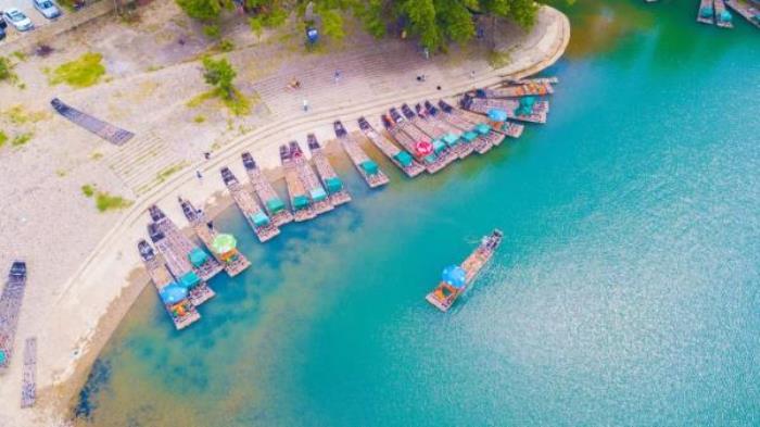 楠溪江甸園竹筏漂流