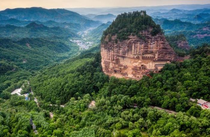 麥積山石窟 麥積山石窟