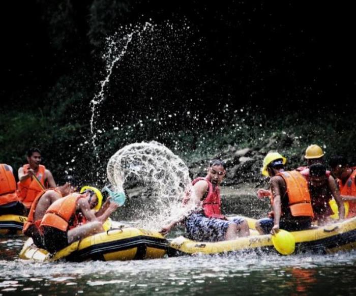 南昆山川龍峽漂流 南昆山川龍峽漂流