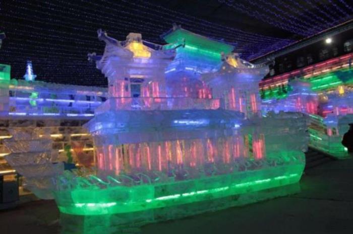 安吉歡樂風暴水上樂園 安吉歡樂風暴水上樂園