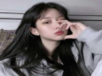 晉州結伴游漂亮車模利迪瑩