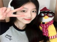 香港導(dǎo)游迷人車(chē)模爾覓?