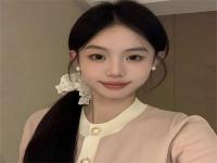 深圳私人伴游女孩在校生可若