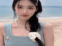 阿拉善結伴游玩群演梁丘以靜